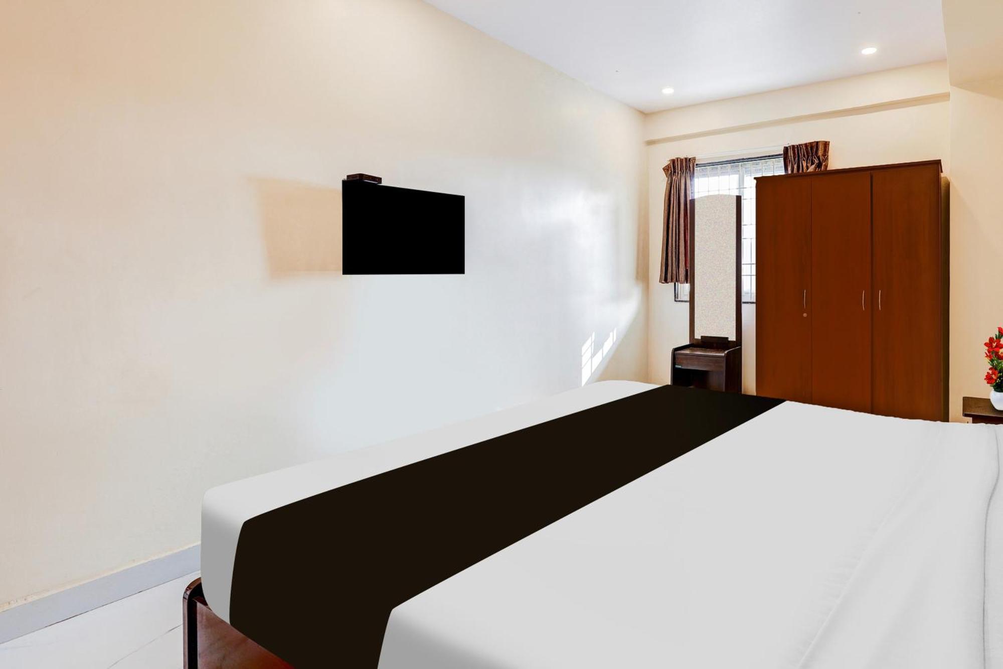 Hotel Townhouse Pendurthi Visakhapatnam Sabbavaram Exterior foto